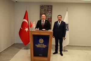 KKTC CUMHURİYET MECLİSİ BAŞKANI SAYIN DR. ZİYA ÖZTÜRKLER VE BERABERİNDEKİ HEYET MALATYA TURGUT ÖZAL ÜNİVERSİTESİNE ZİYARETİ