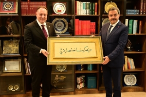 KKTC CUMHURİYET MECLİSİ BAŞKANI SAYIN DR. ZİYA ÖZTÜRKLER VE BERABERİNDEKİ HEYET MALATYA TURGUT ÖZAL ÜNİVERSİTESİNE ZİYARETİ