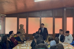 ÜNİVERSİTELİ KARDEŞLERİMİZ İLE ÇAY SOHBETİ