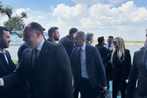 Kuzey Kıbrıs Türk Cumhuriyeti Cumhuriyet Meclisi Başkanı Sayın Dr. Ziya ÖZTÜRKLER ile Cumhuriyet Meclisi heyetini Oğuzeli Havalimanı’nda karşıladı