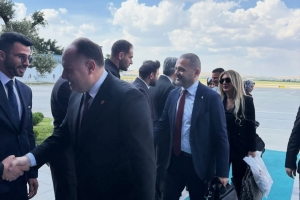 Kuzey Kıbrıs Türk Cumhuriyeti Cumhuriyet Meclisi Başkanı Sayın Dr. Ziya ÖZTÜRKLER ile Cumhuriyet Meclisi heyetini Oğuzeli Havalimanı’nda karşıladı