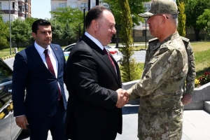 KKTC CUMHURİYET MECLİSİ BAŞKANI SAYIN DR. ZİYA ÖZTÜRKLER VE BERABERİNDEKİ HEYET ORDU KOMUTANLIĞINA ZİYARET