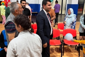 BAŞKAN BAYDUZ DEZAVANTAJLI BİREYLER ve AİLELERİ İLE BİRARAYA GELDİ