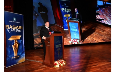 KKTC CUMHURİYET MECLİSİ BAŞKANI SAYIN DR. ZİYA ÖZTÜRKLER VE BERABERİNDEKİ HEYET İNÖNÜ ÜNİVERSİTESİ BAŞARI ÖDÜLLERİ PROGRAMINA KATILIM SAĞLADI