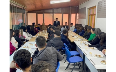 ÜNİVERSİTELİ KARDEŞLERİMİZ İLE ÇAY SOHBETİ